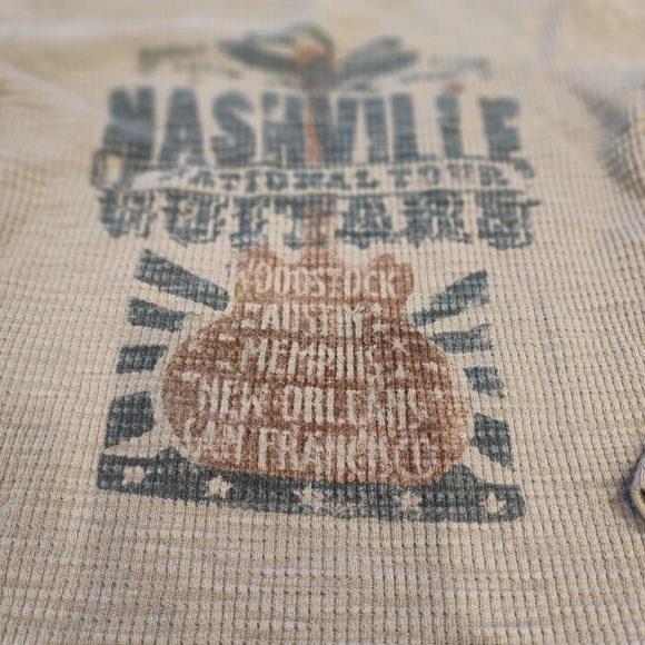 Boys Lucky brand size 4 gray waffle texture long sleeve shirt "Nashville guitar" - Picture 2 of 7